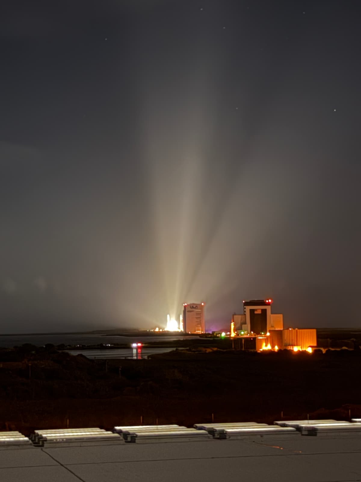 Atlas V lifting off